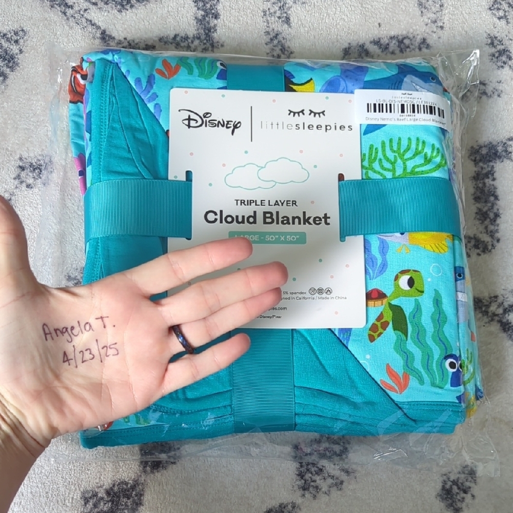 Disney Nemo Little Sleepies Cloud Blanket NIB